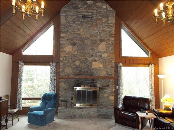 3rd image of 55 Crescent Dr