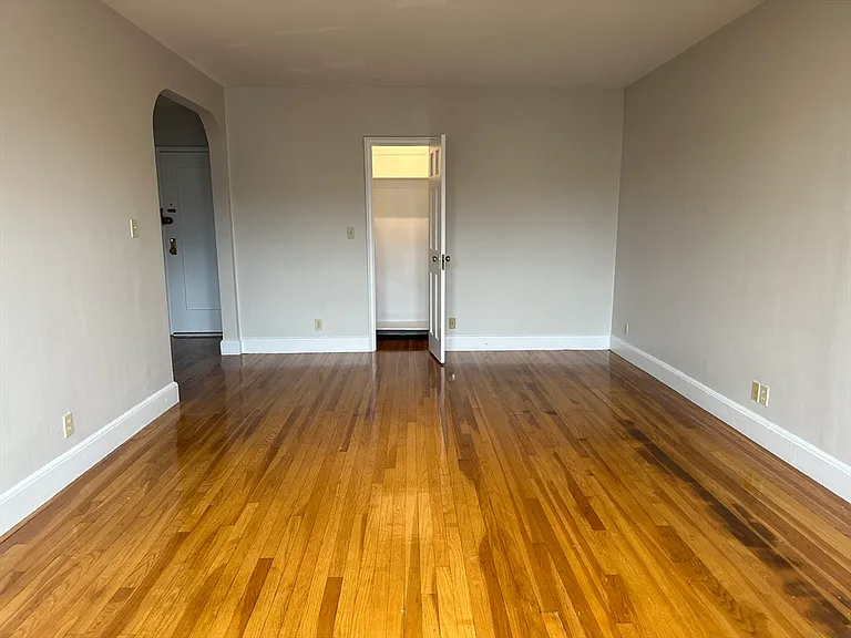24 Concord Ave #414 — Photo 2