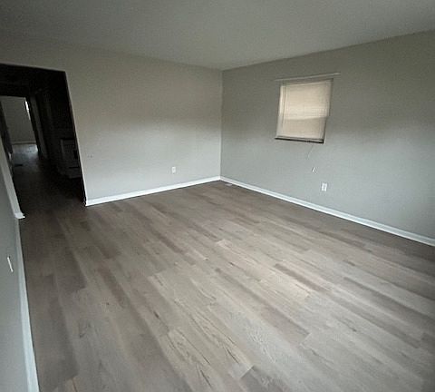 5th image of 102 N West St #2