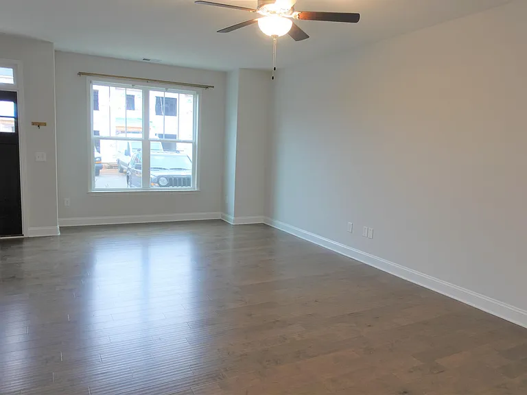 124 Creekland Way #1 — Photo 15