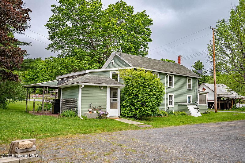 2nd image of 1038 Vly Summit Road