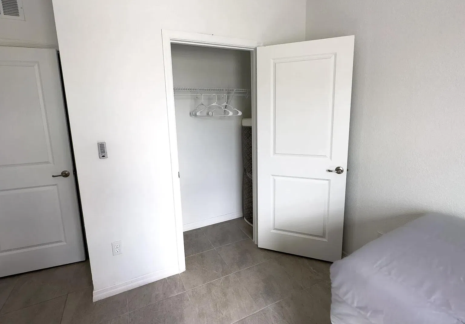 4 bed, 2.0 bath, 1623 sqft, $2,500 — Photo 4