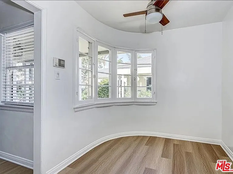 1430 Ocean Park Blvd — Photo 8