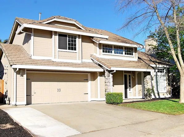 401 Ruby Ct, Roseville, CA 95678