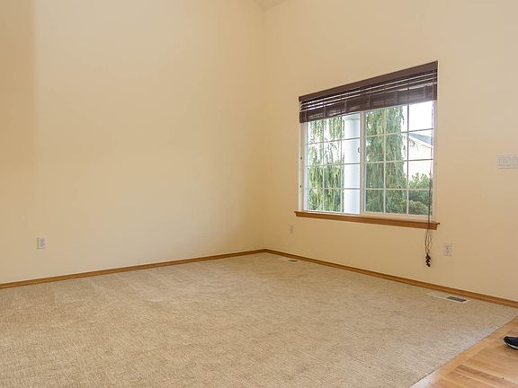 5th image of 3602 186th Pl SE