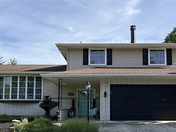 13981 Indian Creek Dr, Middleburg Heights, OH 44130