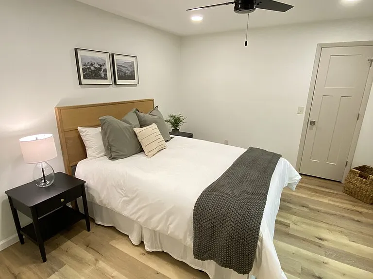 Summit Dr — Photo 6