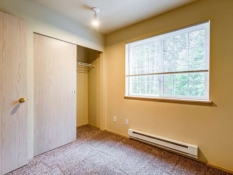 2050 Fraser St — Photo 19