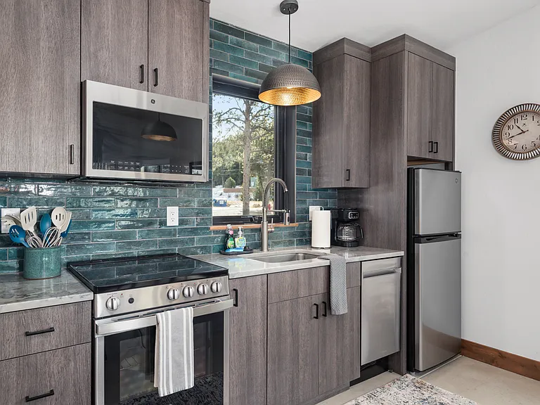 945 Nob Hill Rd #2 — Photo 30