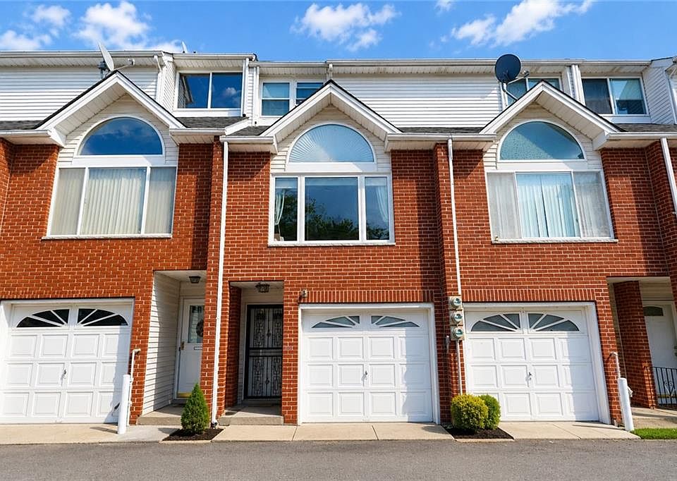 1st image of 45 Cranford Ct