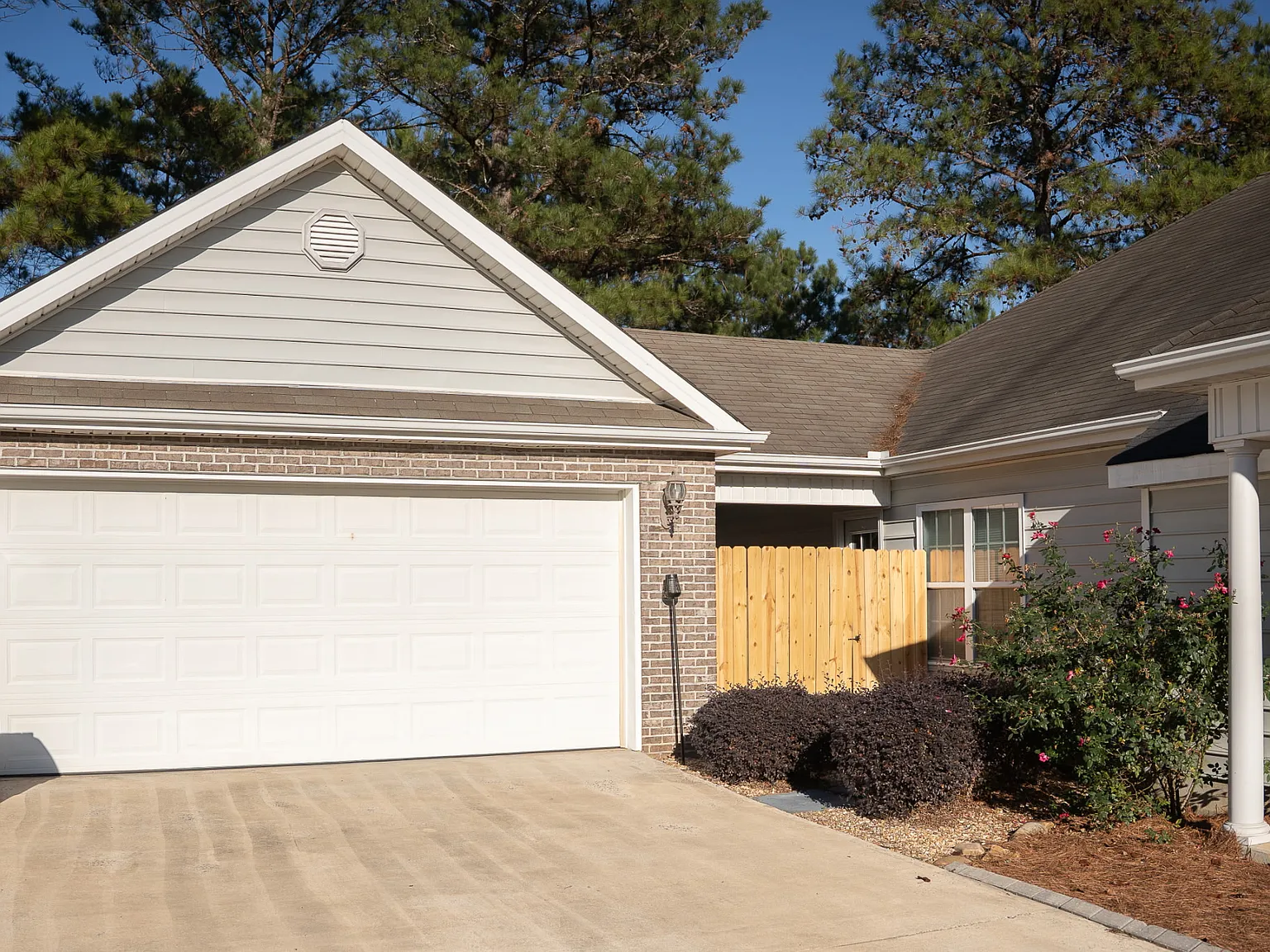 3 bed, 1480 sqft, $1,800 — Photo 2