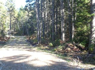 3 Pooles Hill Rd, Vinalhaven, ME 04863