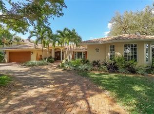 619 Tremont St, Sarasota, FL 34242