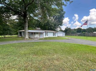 723 Waddell Rd SW, Hartselle, AL 35640