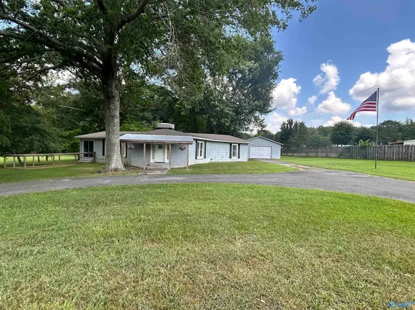 723 Waddell Rd SW, Hartselle, AL 35640