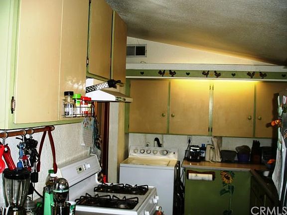 4th image of 529 N Edith St