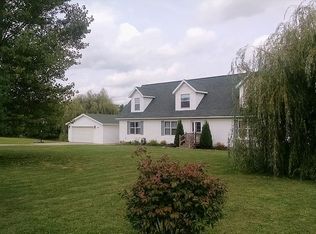 5722 Willow Creek Dr, Saranac, MI 48881