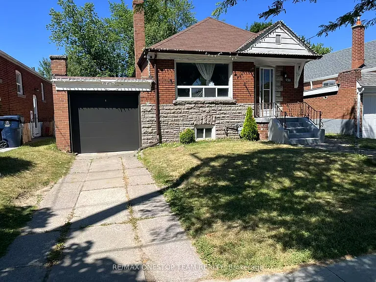 936 Pharmacy Ave — Photo 2