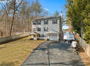 10 Bluff Rd, Burrillville, RI 02830