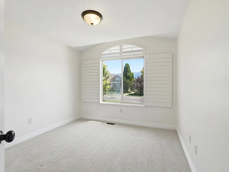 3087 N 1075 W — Photo 21