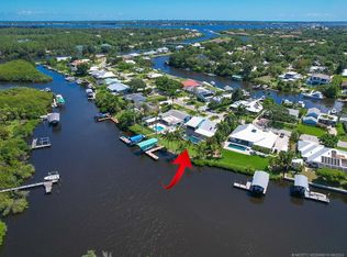 682 SW Pine Tree Ln, Palm City, FL 34990