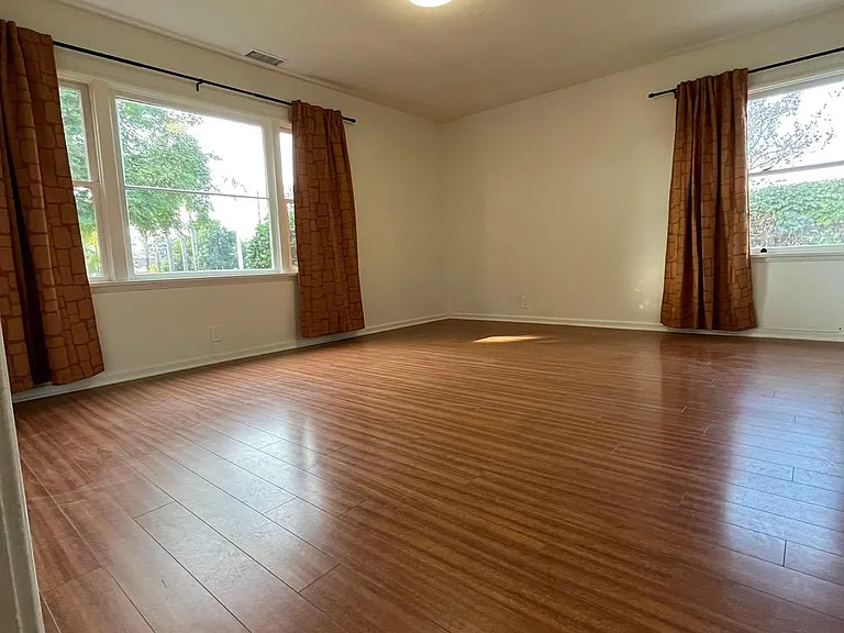 1414 S Indian Summer Ave — Photo 3