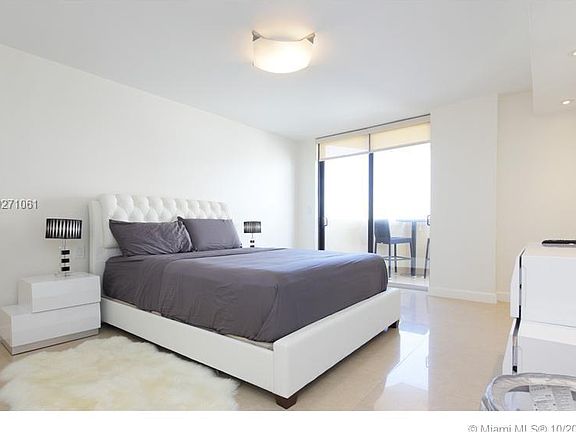 5th image of 2401 Collins Ave APT 1001