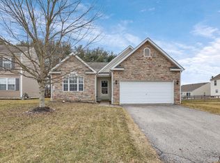 7511 Twisted Bark Dr, Canal Winchester, OH 43110