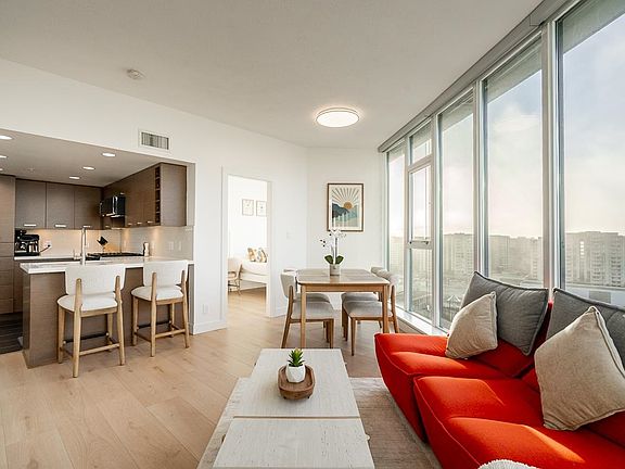 3rd image of 8033 Saba Rd #1812