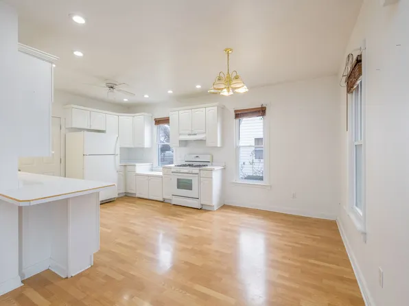 476 Linden St, Fond Du Lac, WI 54935