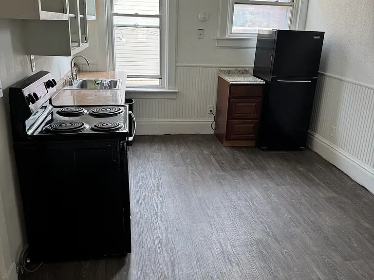 3223 Main St #3 — Photo 2