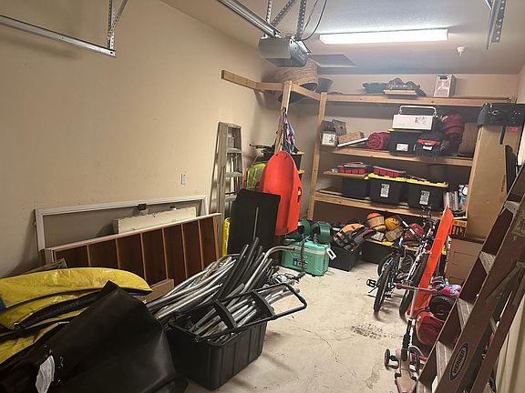 2nd image of 390 Mallard Dr
