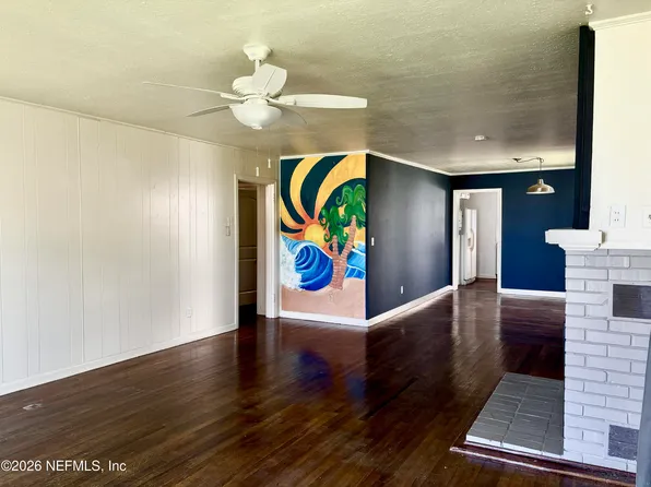 1010 4TH Street N, Jacksonville Beach, FL 32250