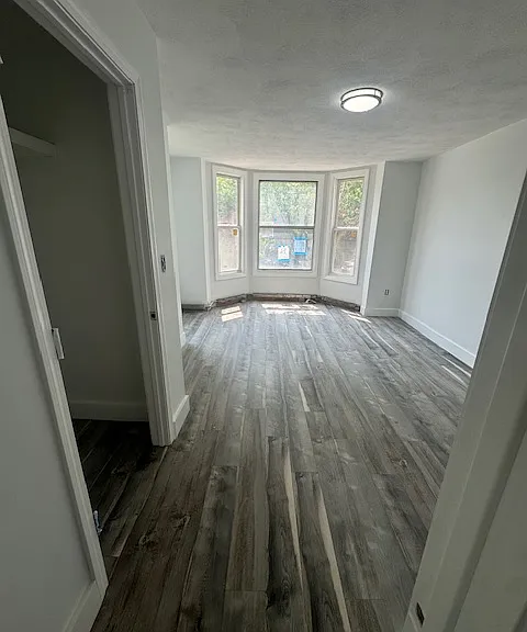 252 E Eagle St #1 — Photo 5
