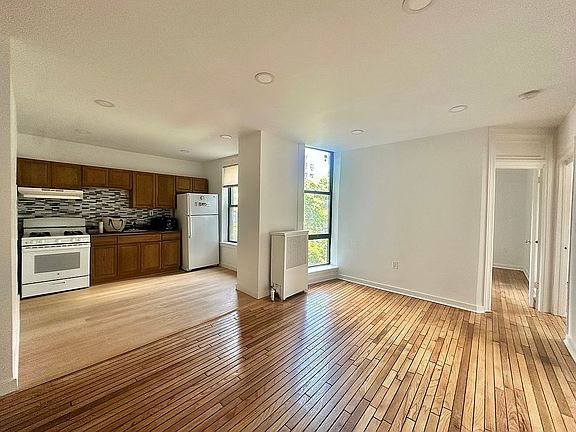 2nd image of 2120 Mapes Ave APT 1A