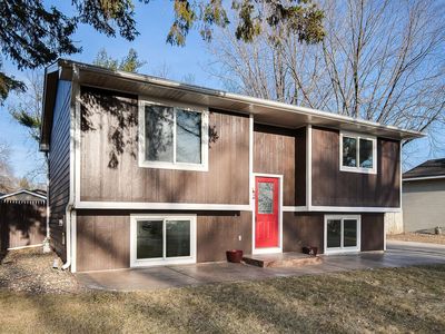 649 Schilling Cir NW, Forest Lake, MN, 55025