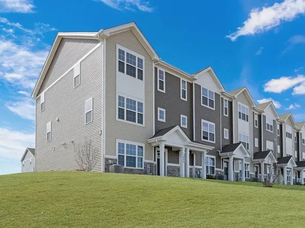 1554 Sequoia Way, Pingree Grove, IL 60140