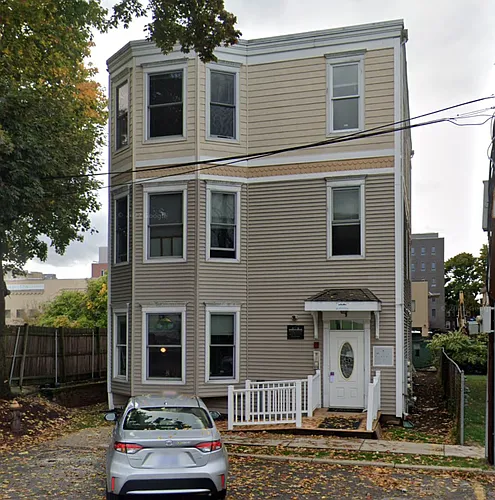 Gardner Ter Photo 1