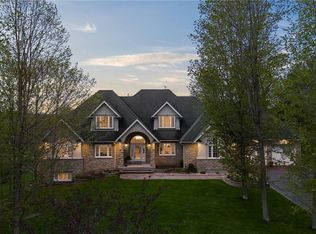 17 Forest Hill Dr, Oro Medonte, ON L0L2L0