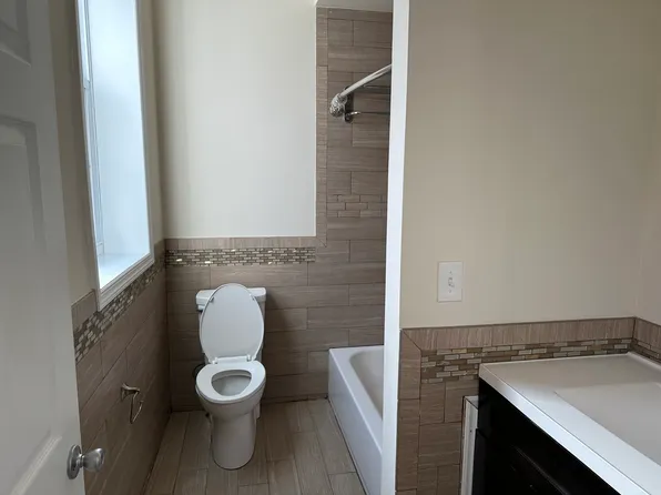 228 South St Floor 2, Philadelphia, PA 19147