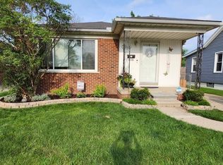 23814 Cushing Ave, Eastpointe, MI