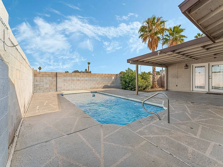 3636 Tempe St — Photo 22