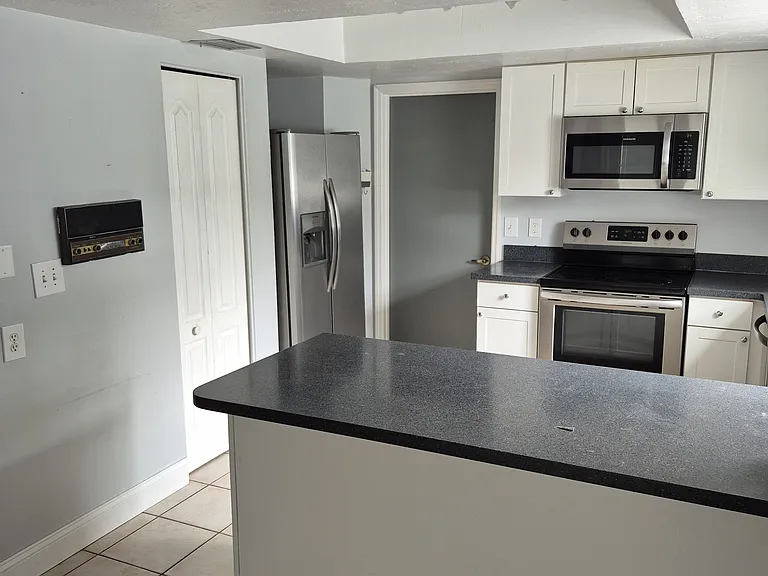 236 Devon St — Photo 10