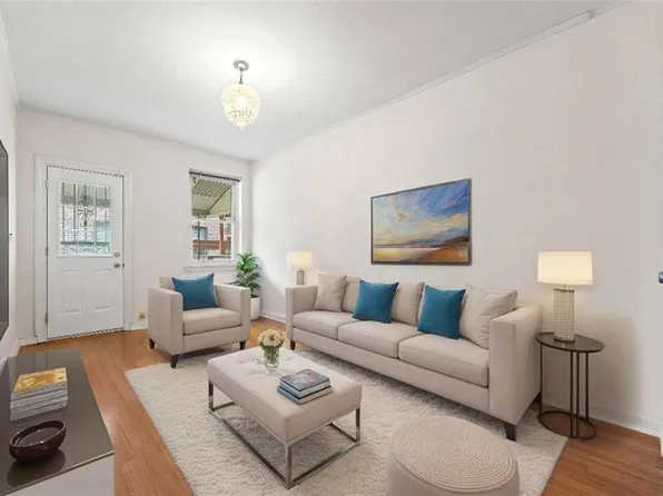 3806 Quentin Road image 4 of 37