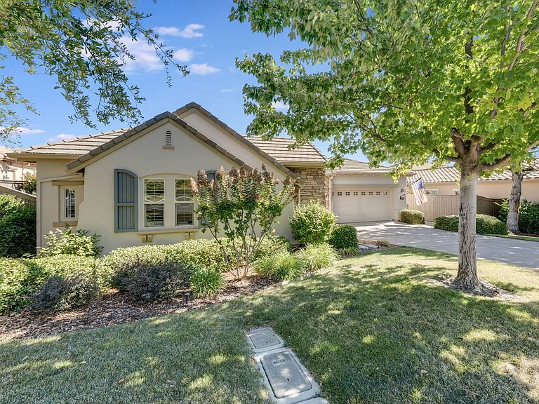 5035 Tesoro Way — Photo 8