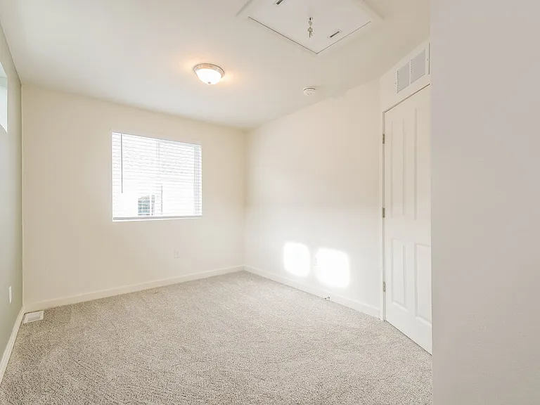 18600 E 47th Pl — Photo 15