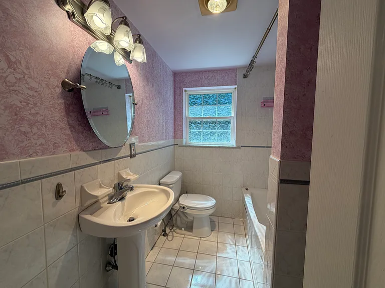 106 Harrison Ave — Photo 24