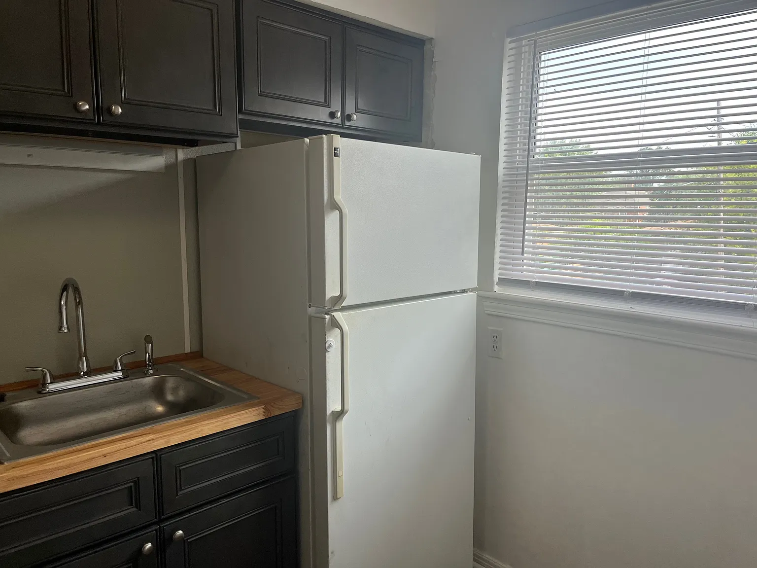 1 bed, 750 sqft, $900 — Photo 3