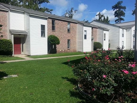 2nd image of 407 Parkview Blvd