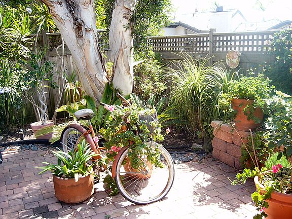 3rd image of 6234 Caminito Del Oeste